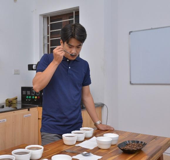 Ý nghĩa của cupping là để đánh giá chất lượng của hạt cà phê nguyên liệu (cà phê nhân xanh)